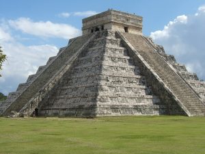 Mayan Pyramids for Kids: Chichen Itzá